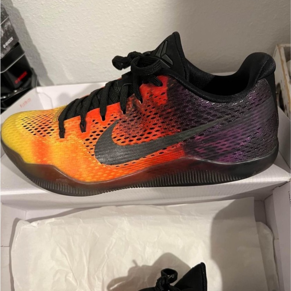 Nike Kobe 11 “Sunset”